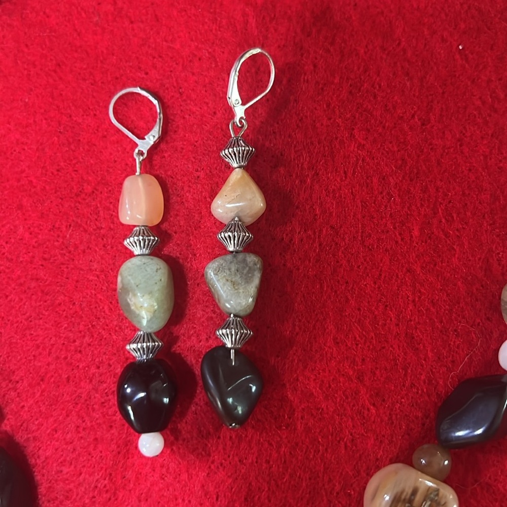 Jewelry - Picture 2 of 6